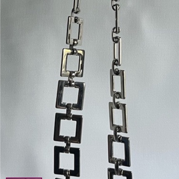 Stylish silver metallic belt universal size - Picture 1 of 2